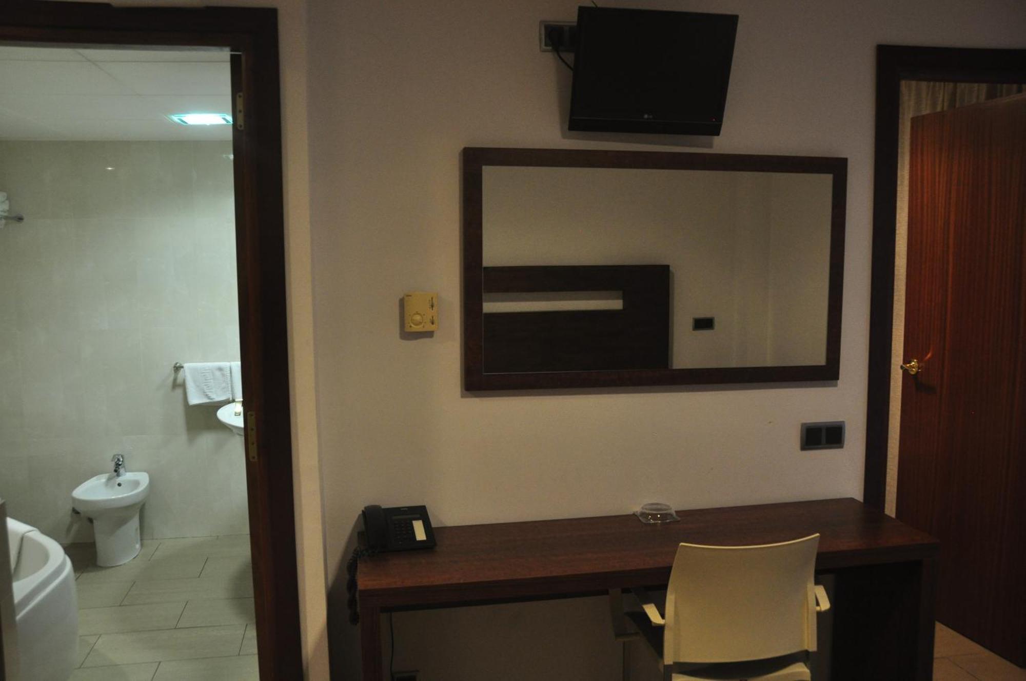 Hotel Astoria Park Lloret de Mar Room photo